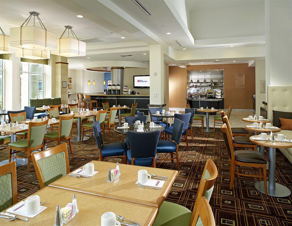 Hilton Garden Inn Dallas Arlington Restaurant photo